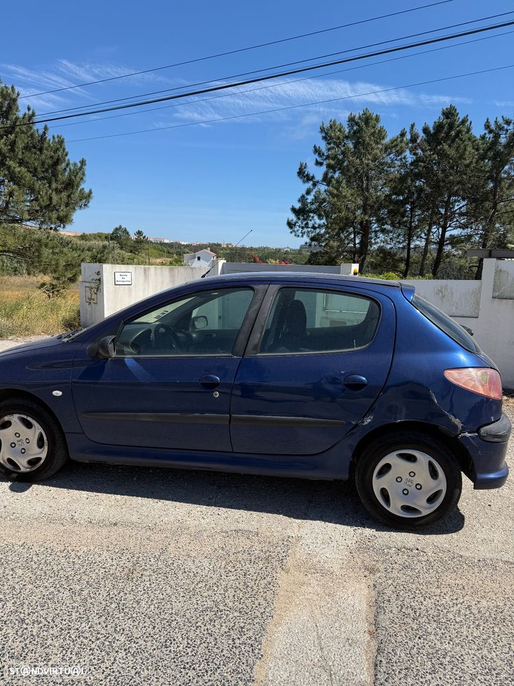 Peugeot 206 1.1 Color Line - 1