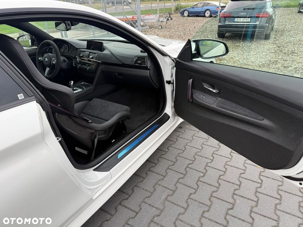 BMW M4 - 32