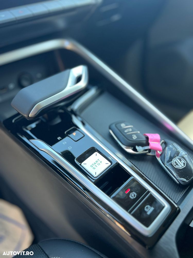 MG ZS HEV Hybrid+ Luxury - 9