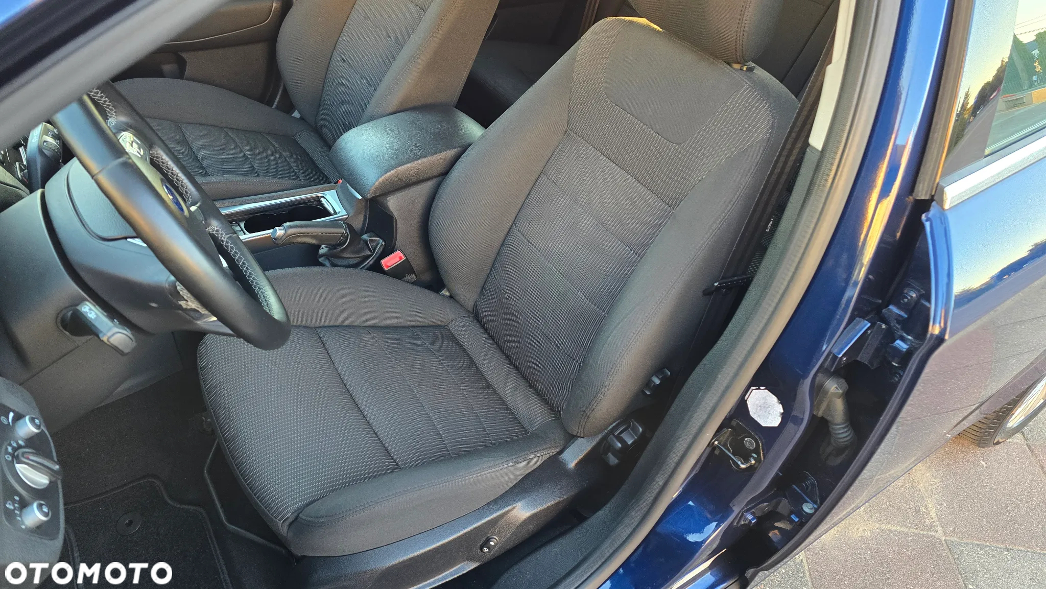 Ford Mondeo - 23