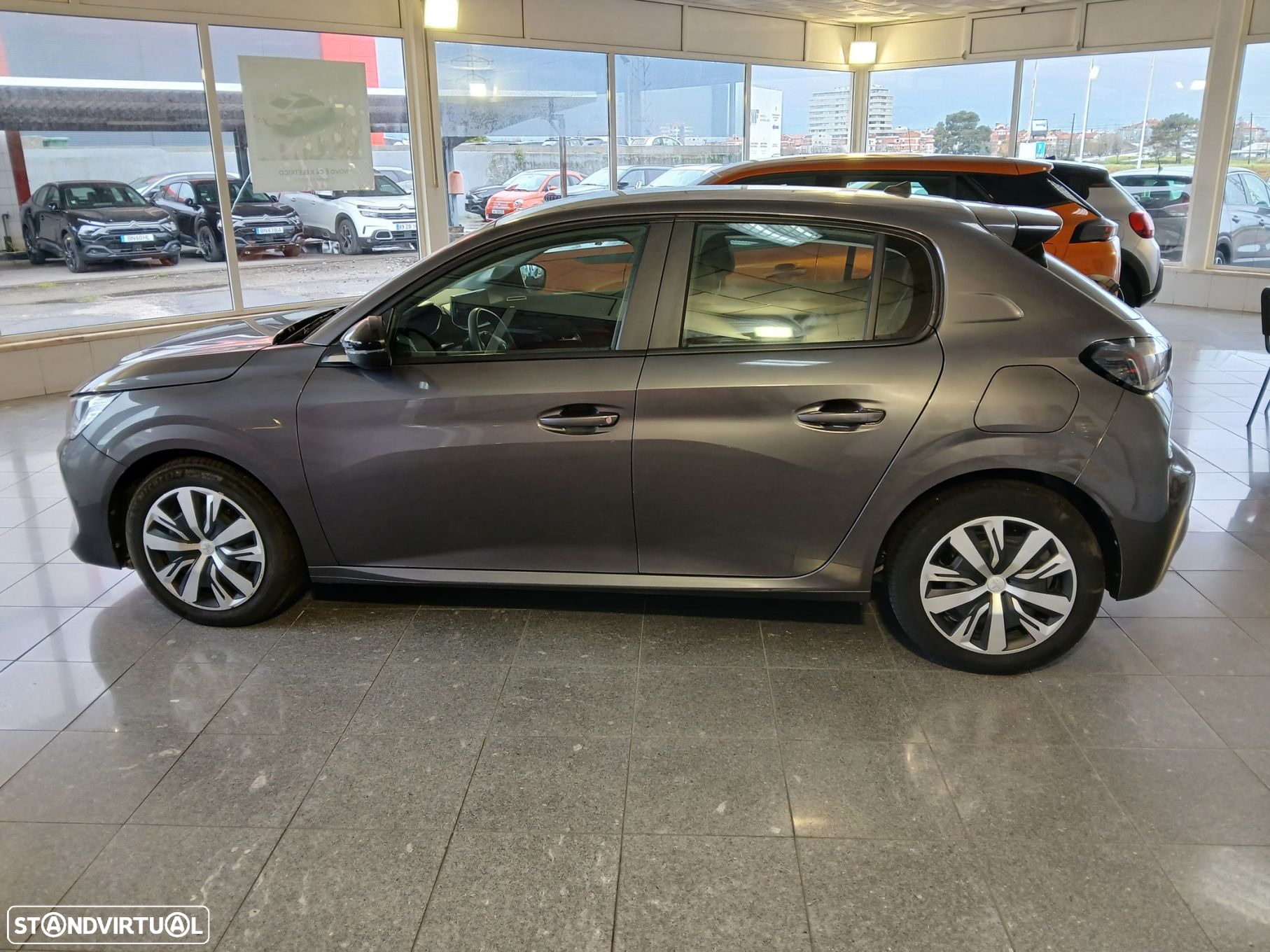 Peugeot 208 1.2 PureTech Active Pack - 3