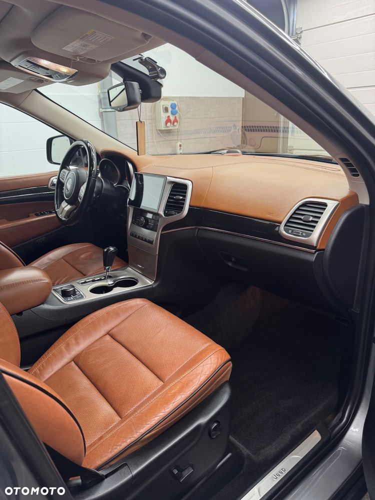 Jeep Grand Cherokee 5.7 V8 HEMI Overland Summit - 13