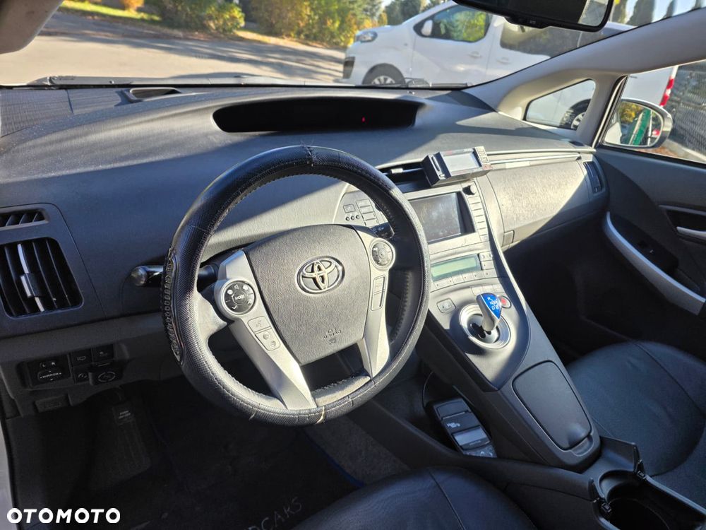 Toyota Prius - 15