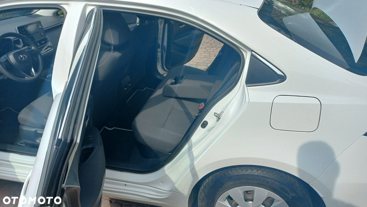Toyota Corolla - 40