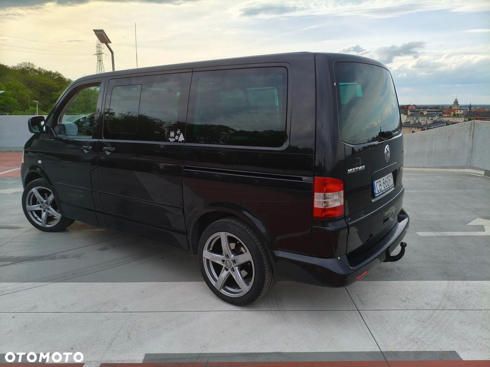 Volkswagen Multivan - 16