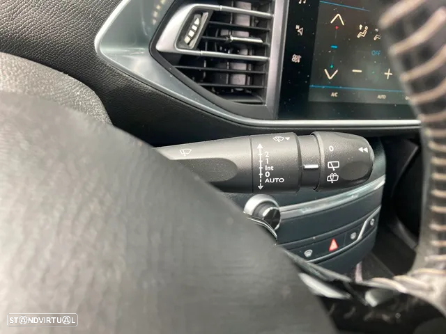 Peugeot 308 SW 1.5 BlueHDi Active - 15
