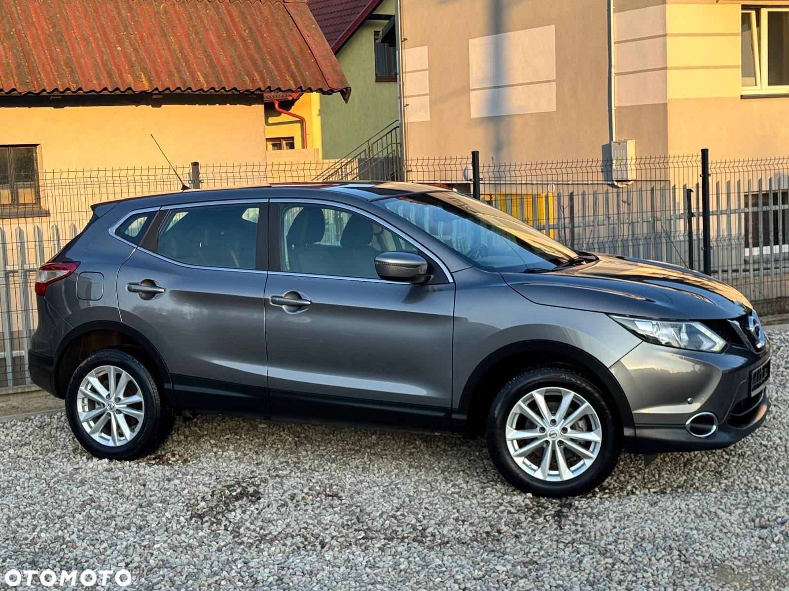 Nissan Qashqai 1.2 DIG-T Tekna Xtronic EU6 - 10