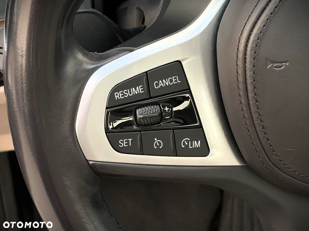 BMW Seria 3 320d xDrive Sport Line - 18