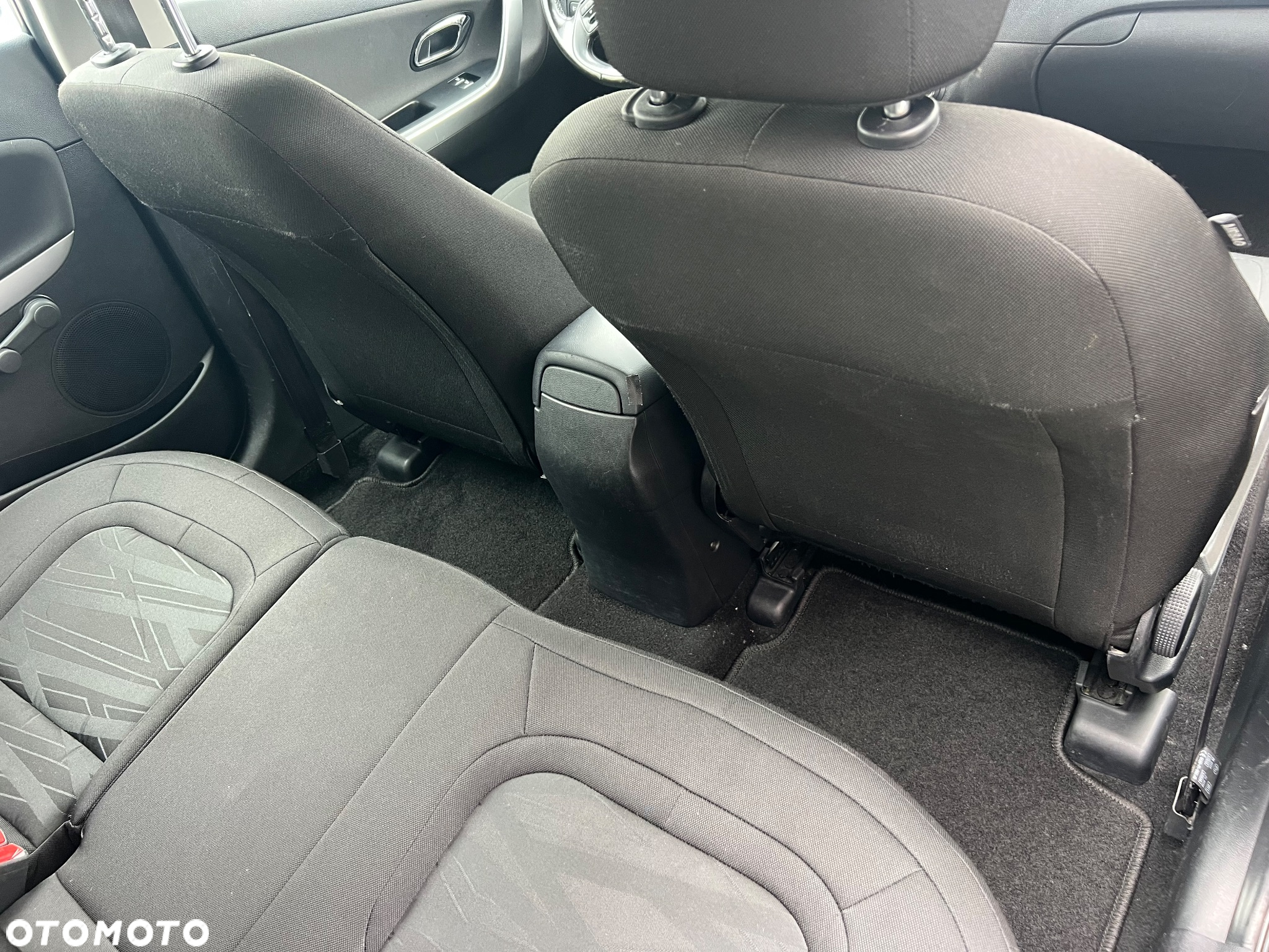 Kia Ceed 1.4 CRDi 90 Spirit - 9