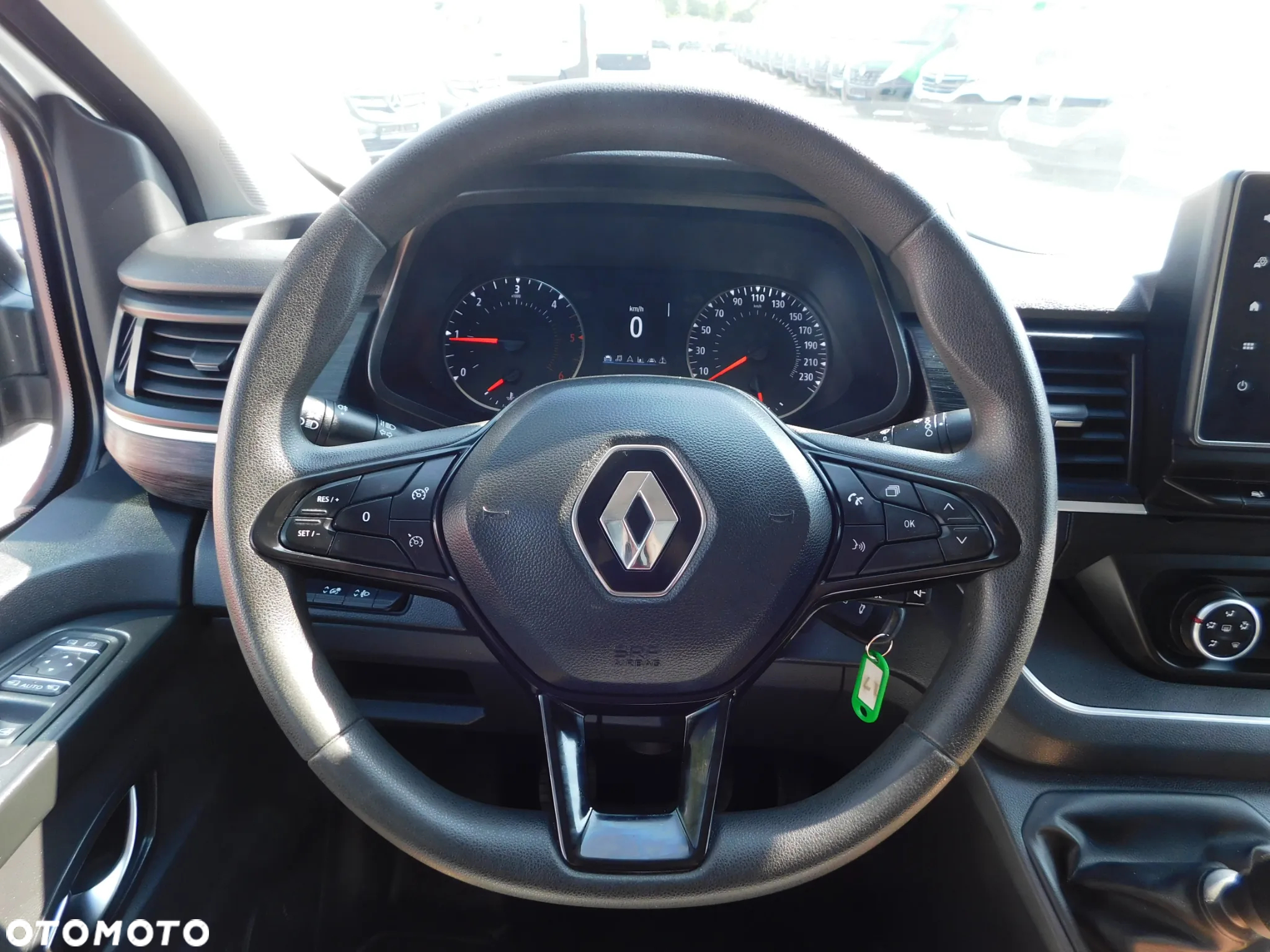 Renault Trafic - 10