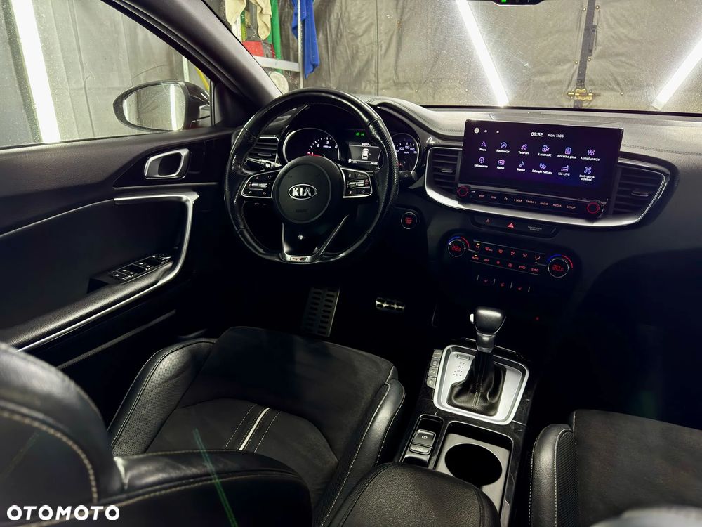 Kia ProCeed - 14