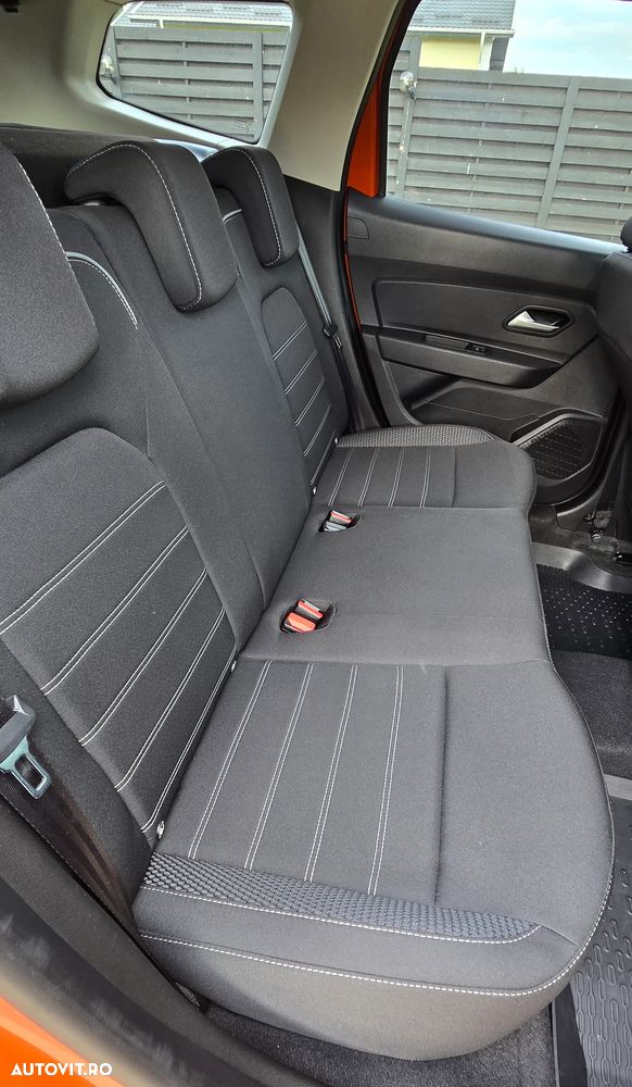 Dacia Duster ECO-G 100 Prestige Plus - 23