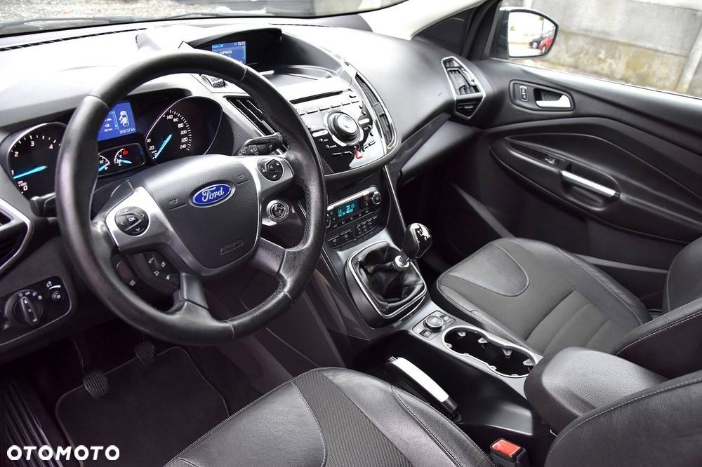 Ford Kuga - 5