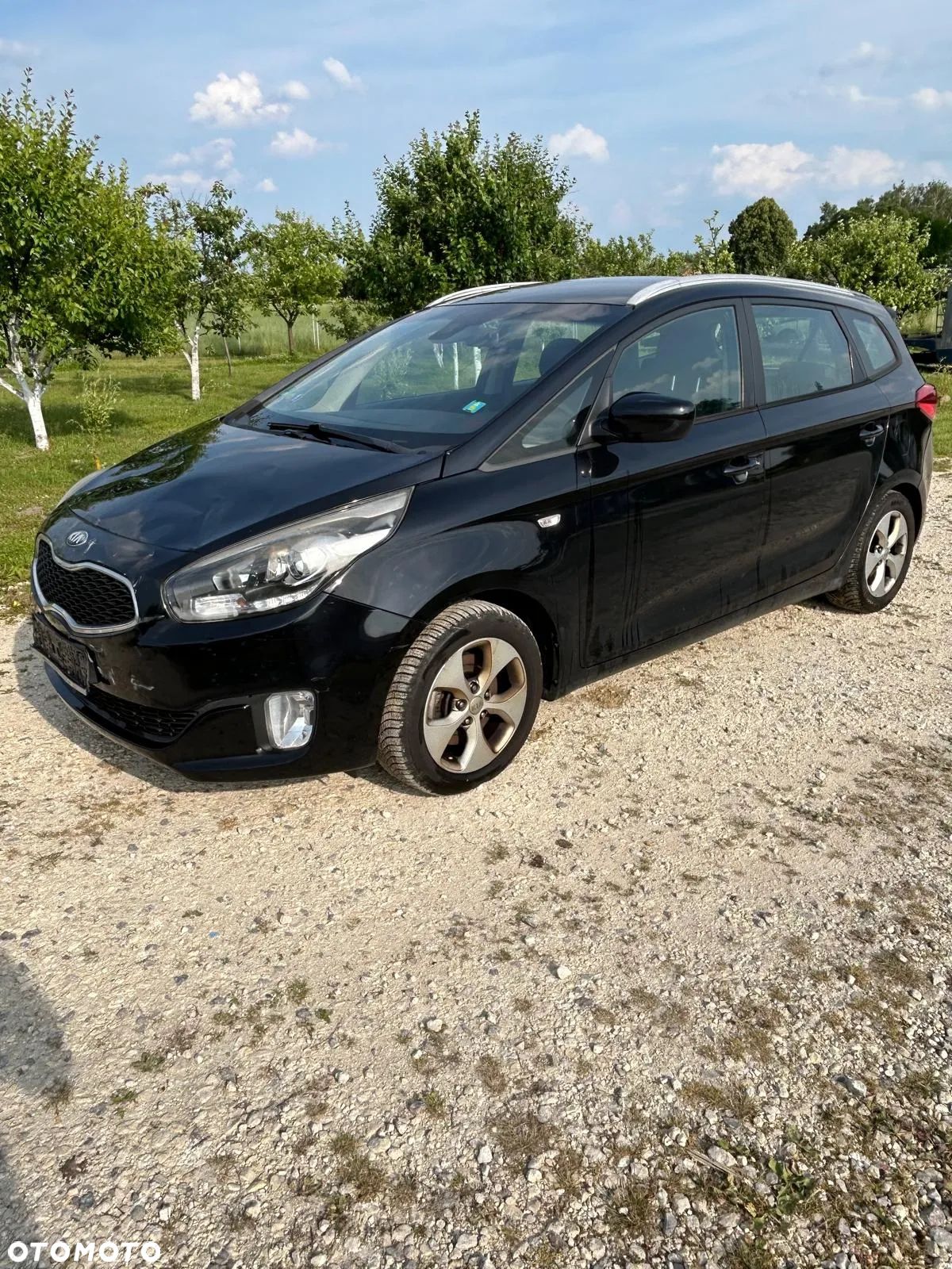 Kia Carens 1.7 CRDi L - 1
