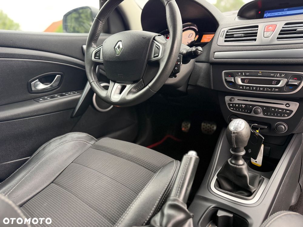Renault Megane TCe 130 Luxe - 29