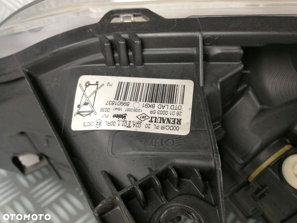 lampa reflektor prawy prawa lewy lewa przód przednia RENAULT LAGUNA III 3 - 13
