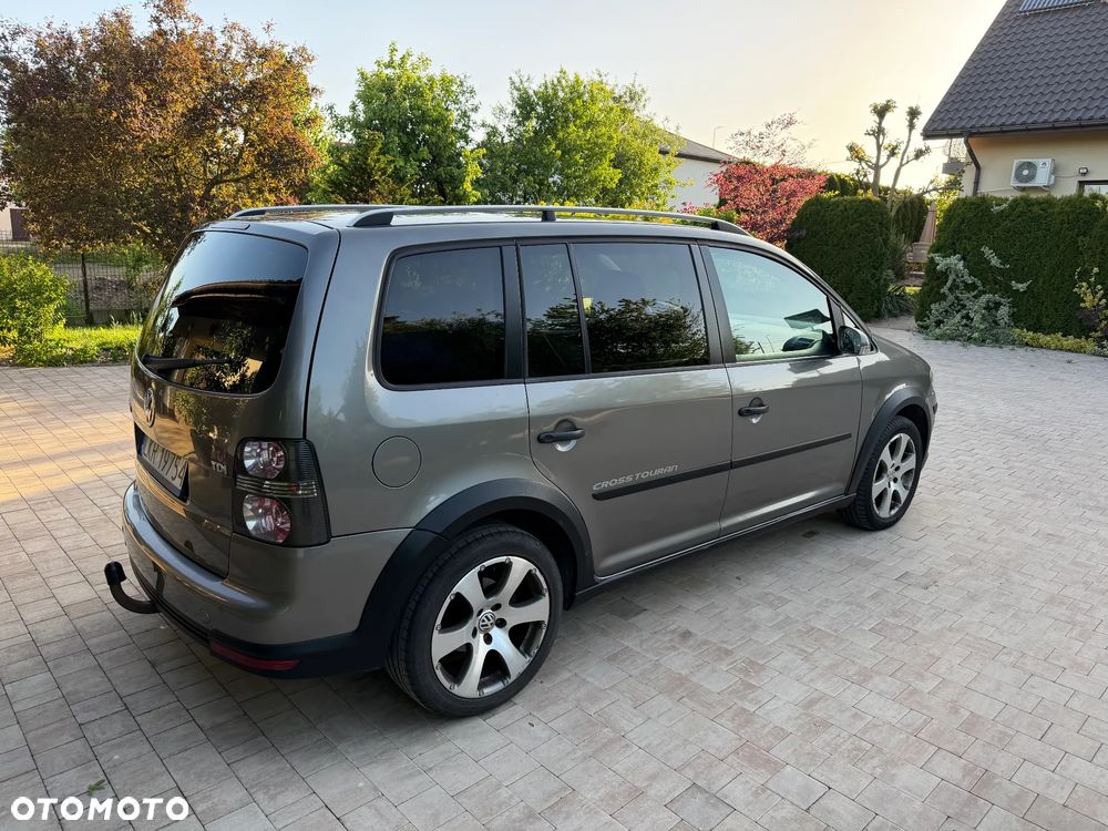 Volkswagen Touran 1.9 TDI DPF Cross - 10