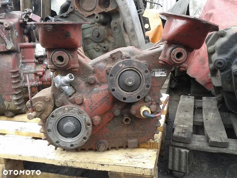 SKRZYNIA ROZDZIELCZA REDUKTOR VG500 4x4 Mercedes 1017 1217 1417 1617 - 1