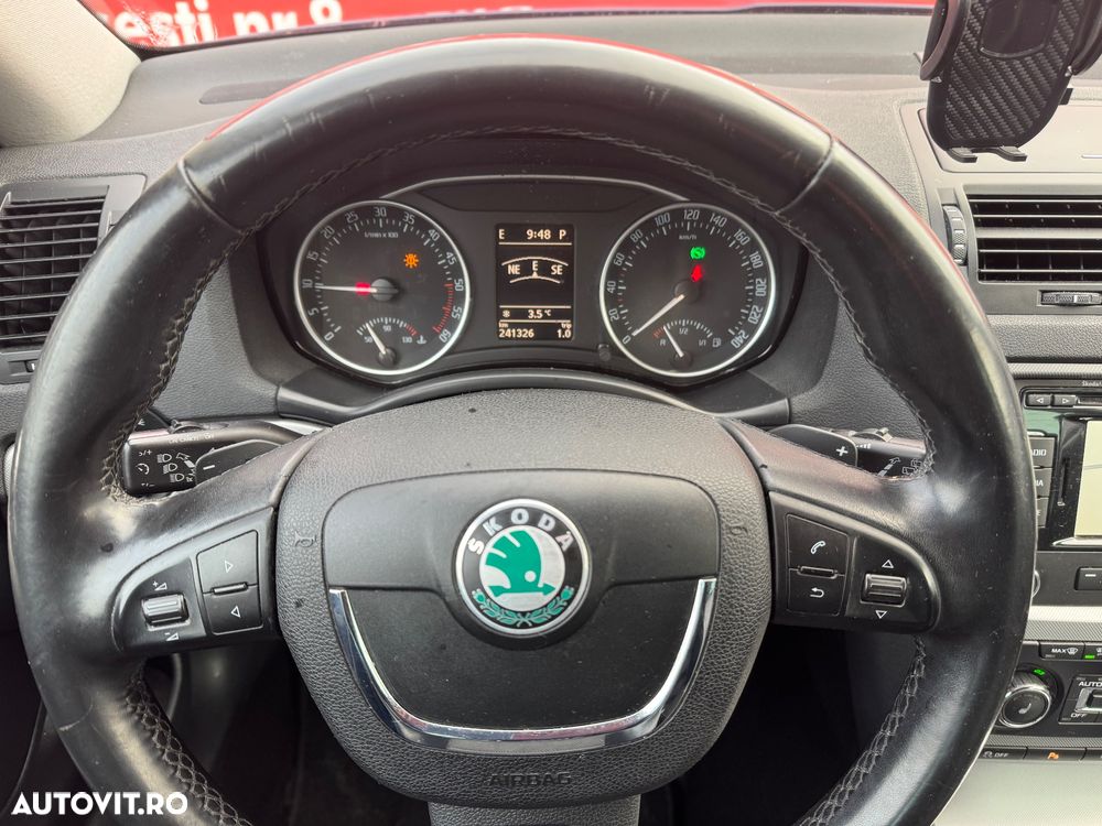 Skoda Octavia 2.0 TDI DPF DSG Elegance - 8