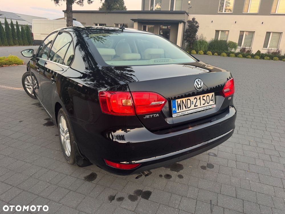 Volkswagen Jetta 1.4 TSI Highline DSG - 3