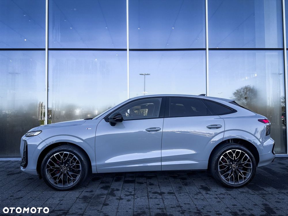 Audi Q3 Sportback - 8