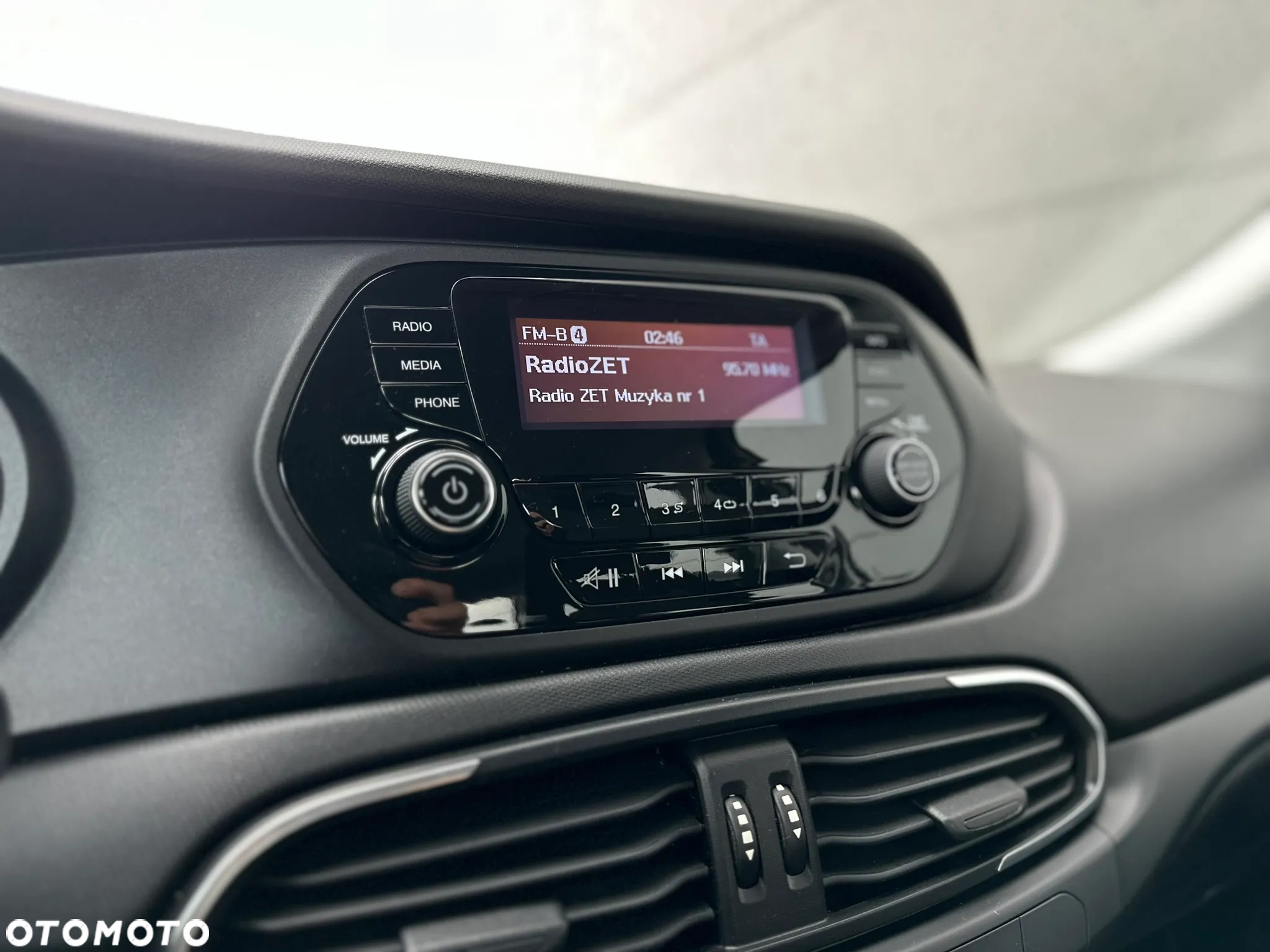 Fiat Tipo 1.4 Classic - 36