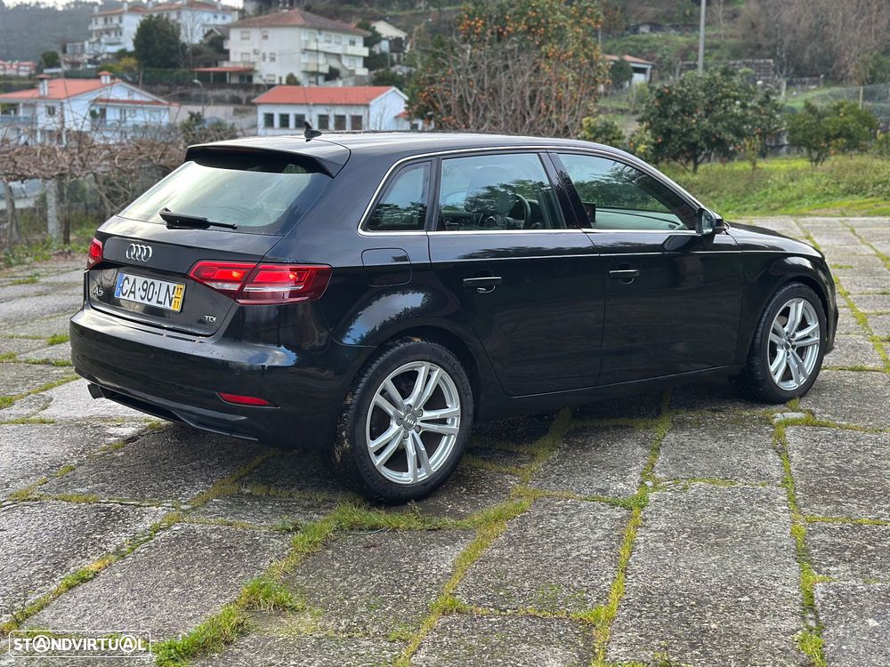 Audi A3 Sportback 1.6 TDI Sport S tronic - 12