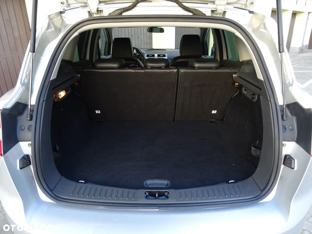Ford Kuga 2.0 TDCi 2x4 Trend - 10