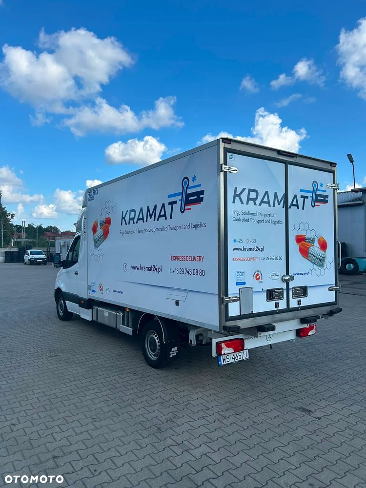Mercedes-Benz Sprinter - 6