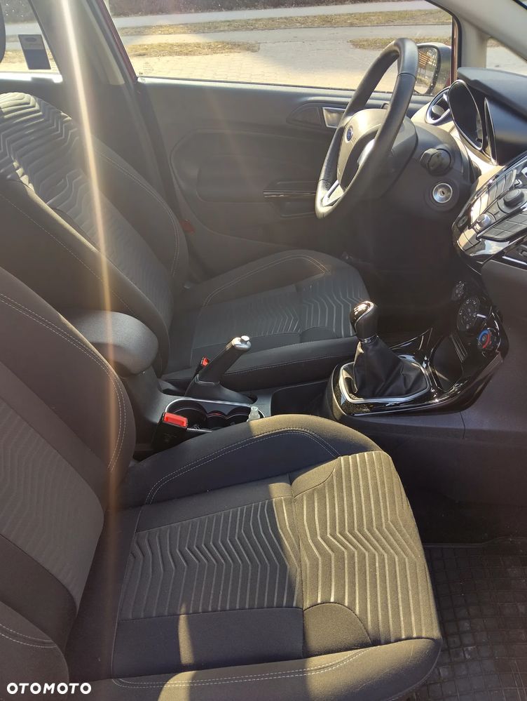 Ford Fiesta - 11