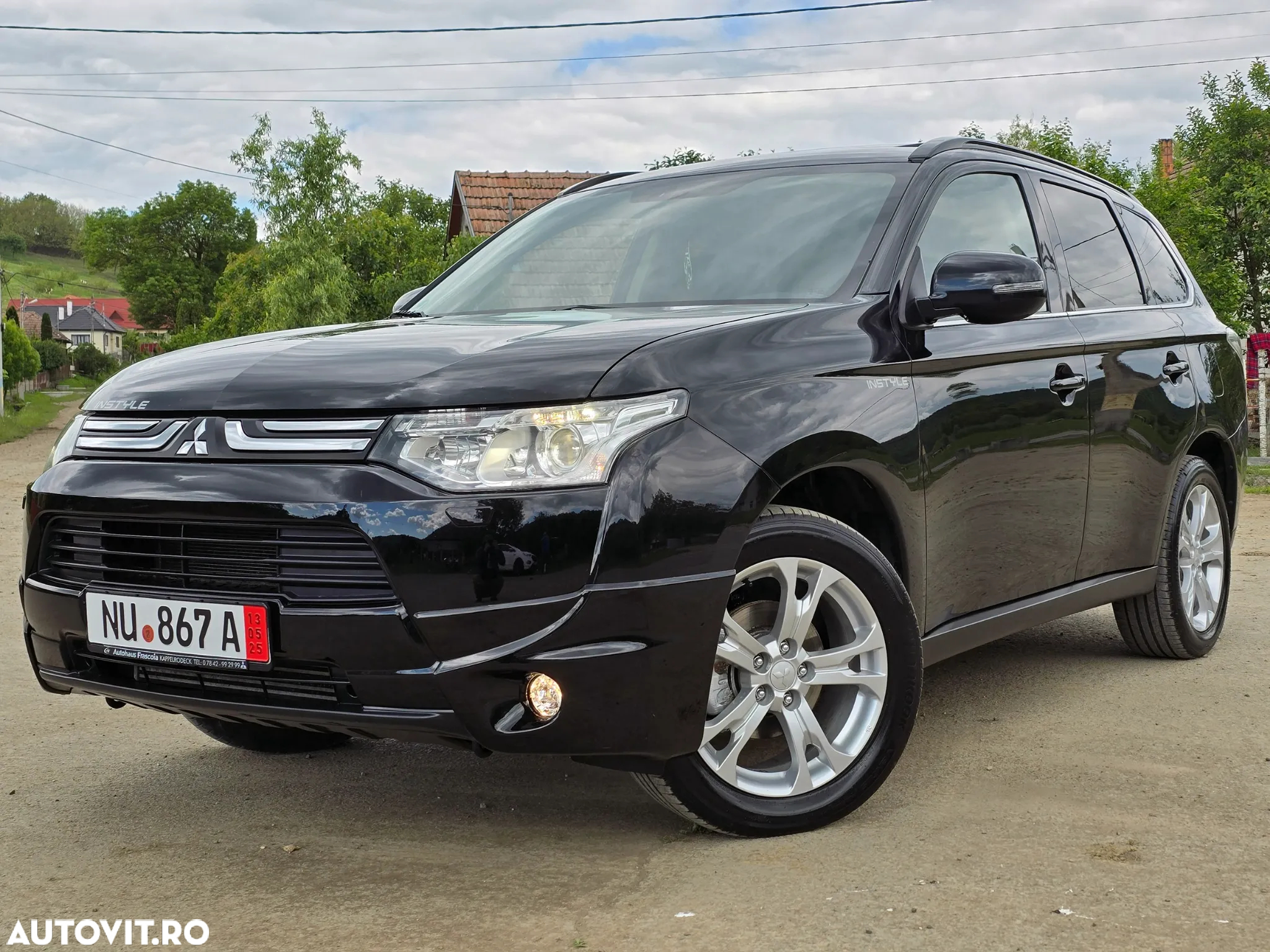 Mitsubishi Outlander 2.2 DI-D 4WD Instyle - 3