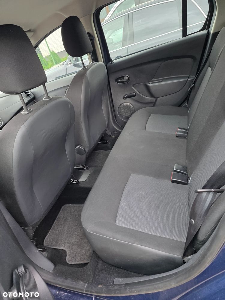 Dacia Logan 1.2 16V 75 Laureate - 24