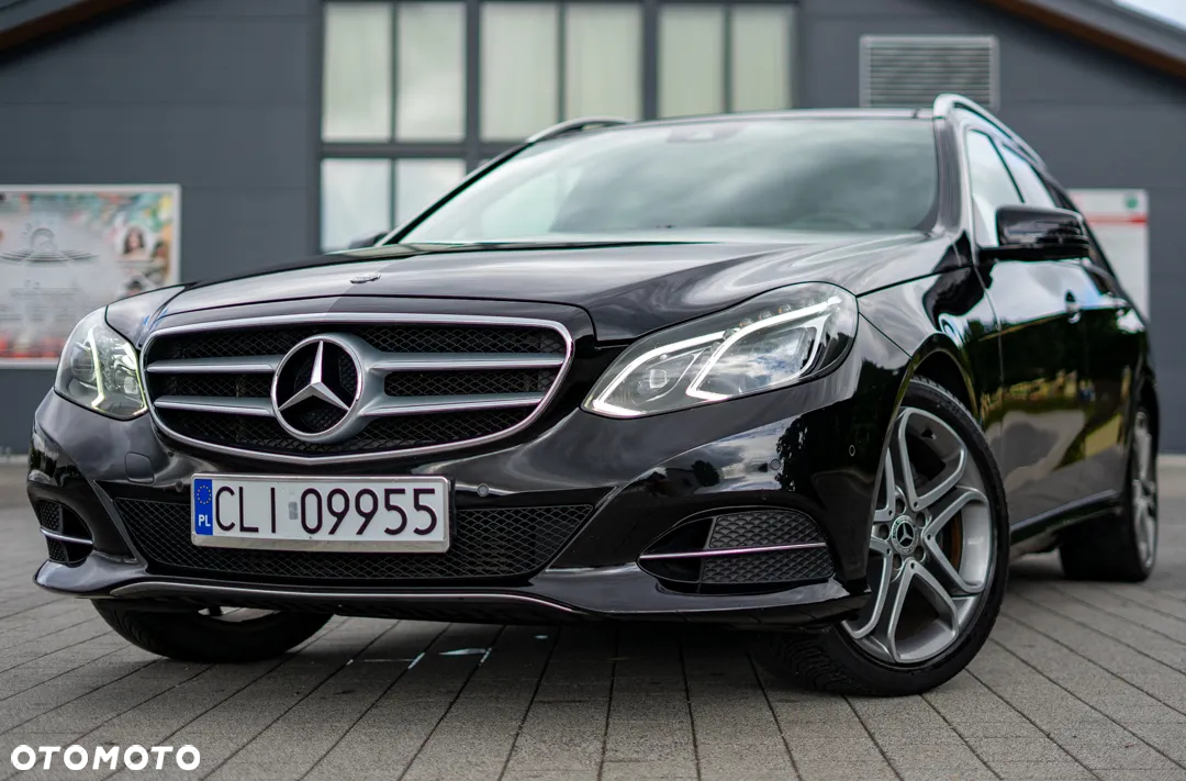 Mercedes-Benz Klasa E 300 T BlueTEC HYBRID 7G-TRONIC Elegance - 2