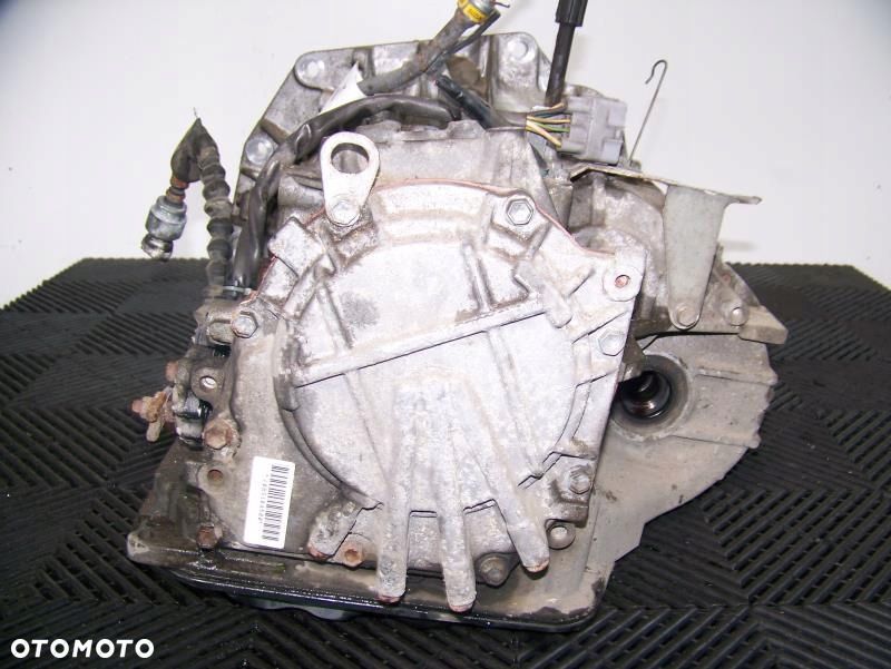 SWIFT III MK6 FL 1.5 16V 75kW 102KM SKRZYNIA 62JE2 - 3