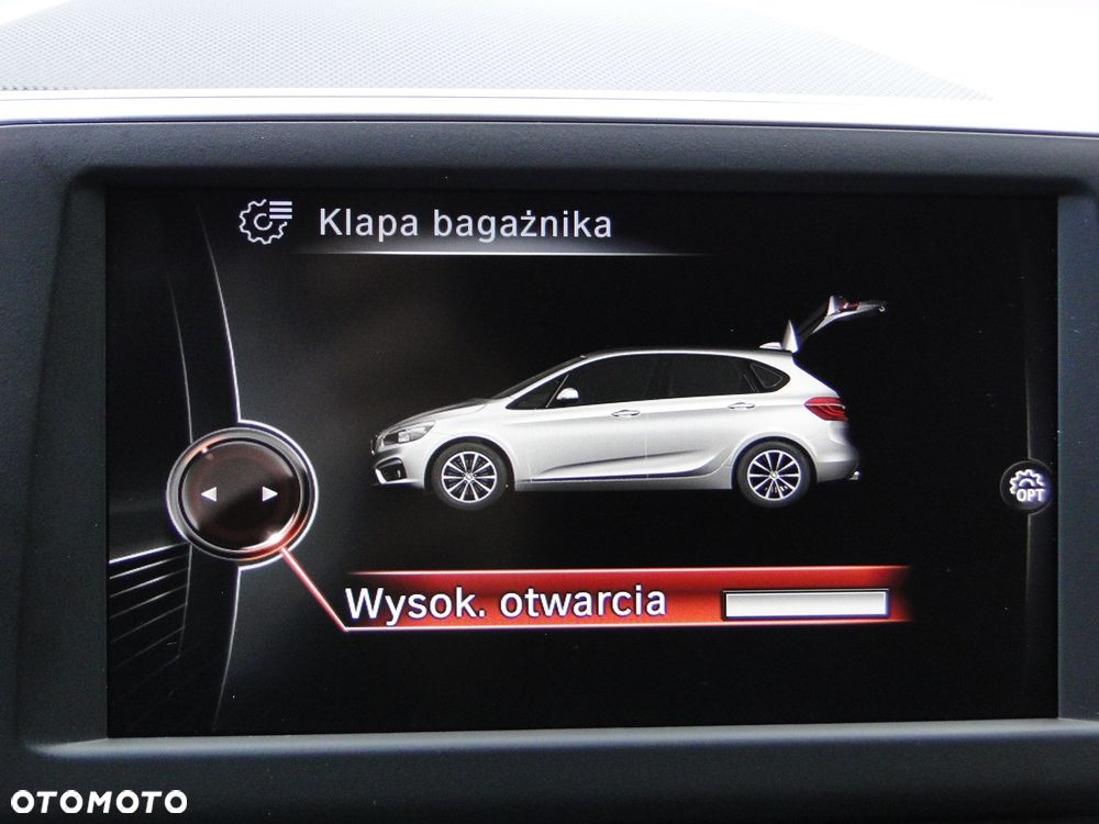 BMW Seria 2 220i Sport Line - 32