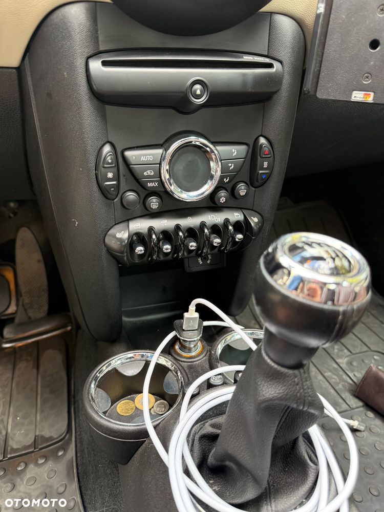 MINI Cooper Standard - 13