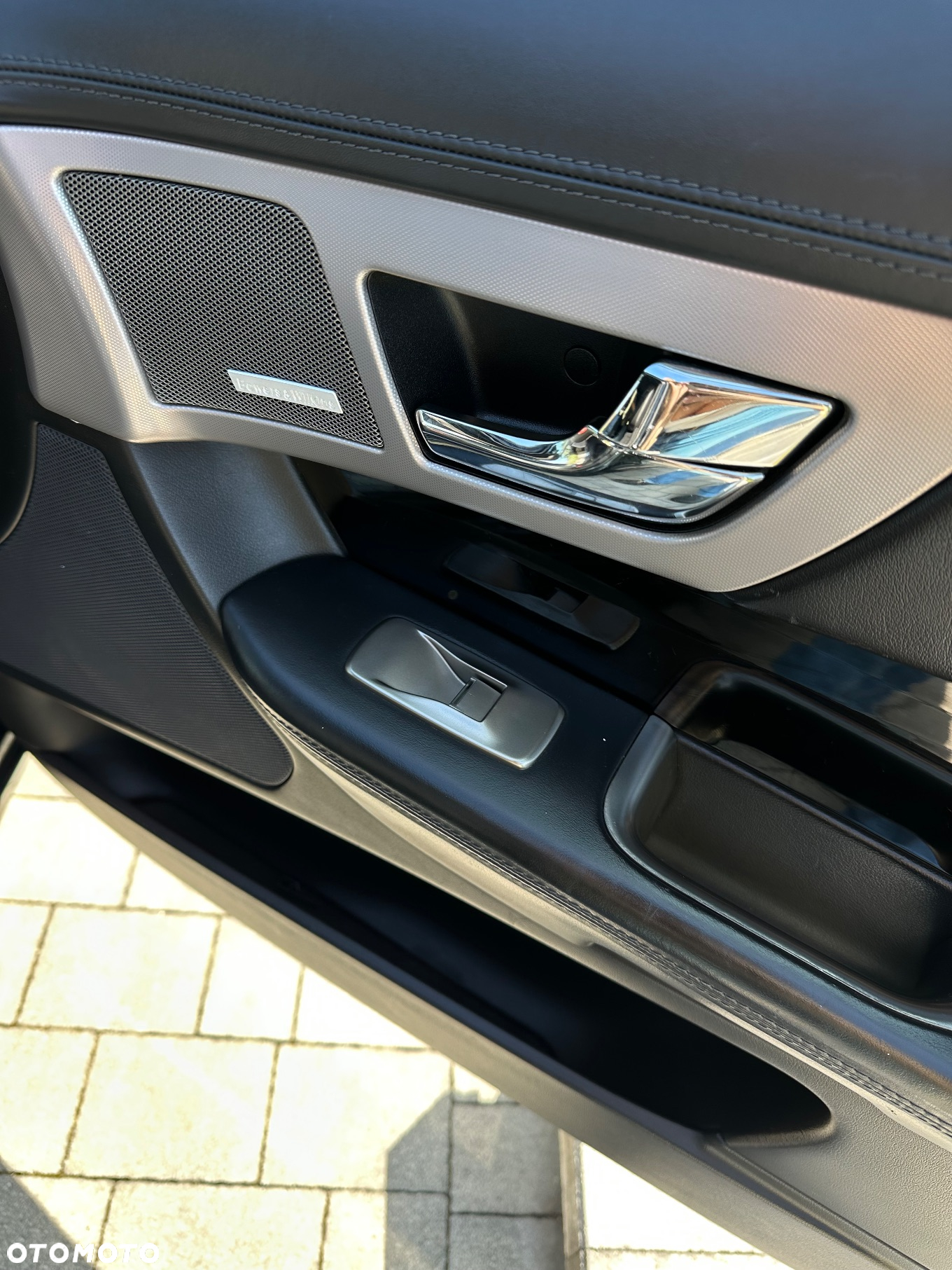 Jaguar XF 3.0 V6 D S Portfolio - 16