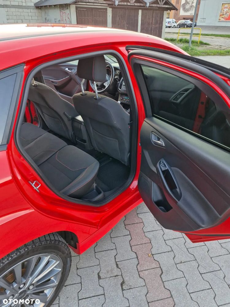 Ford Focus 1.0 EcoBoost ST-Line - 12