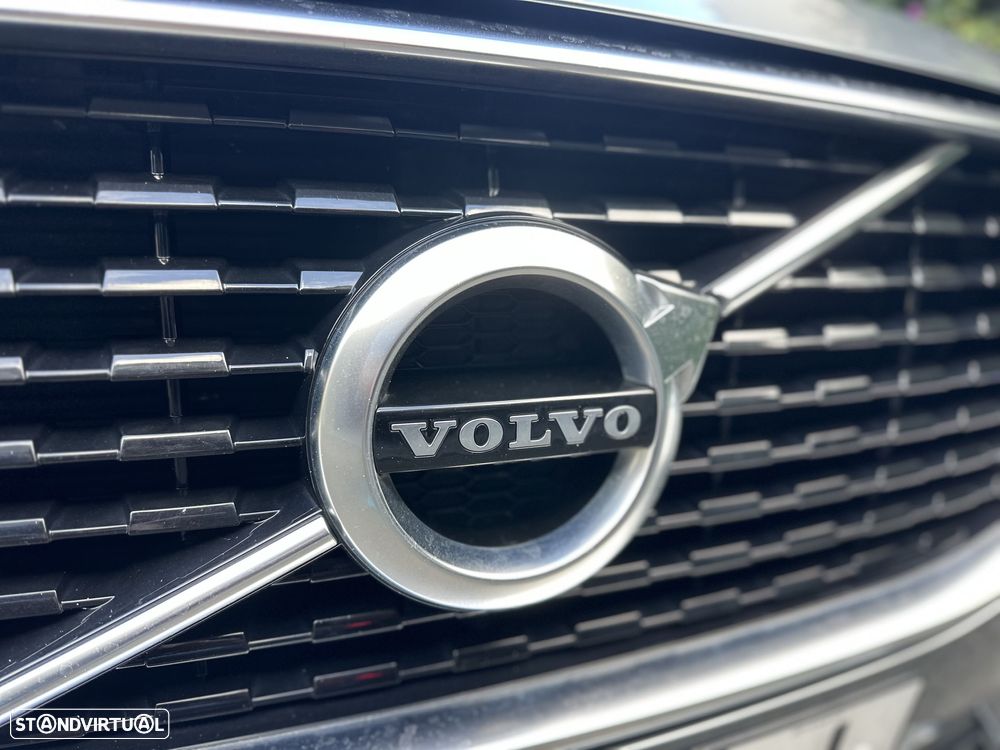 Volvo XC 60 2.0 D4 R-Design Geartronic - 10
