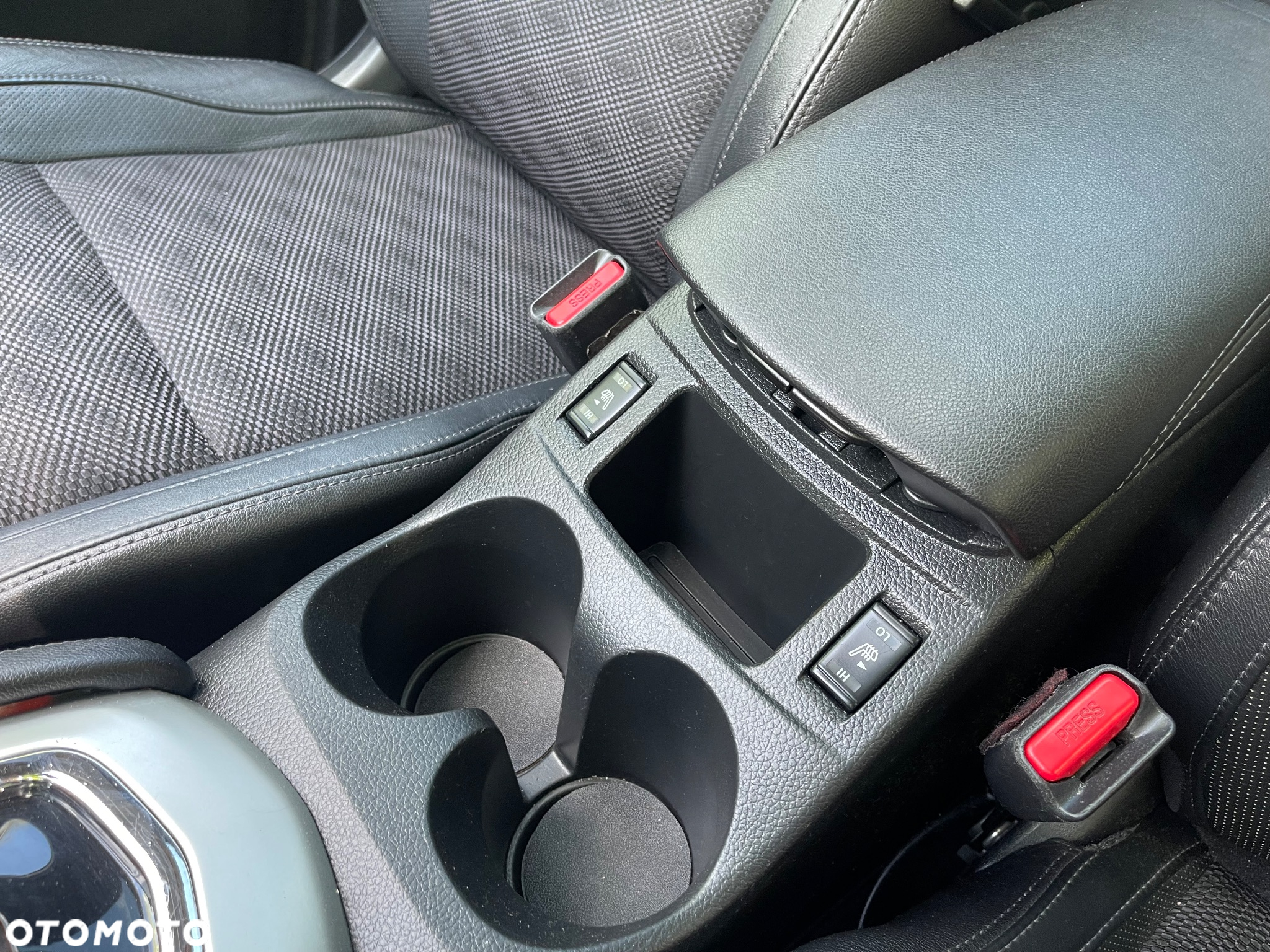 Nissan Qashqai 1.6 DCi Tekna Xtronic EU6 - 11
