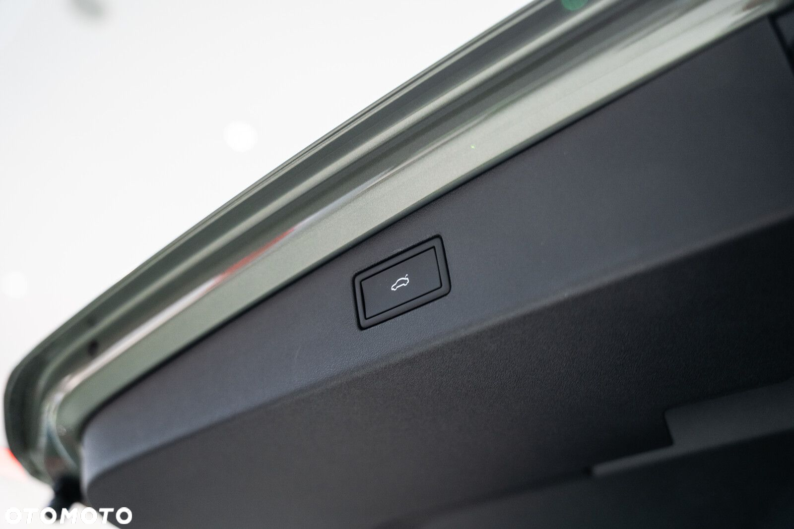 Volkswagen Tiguan - 11
