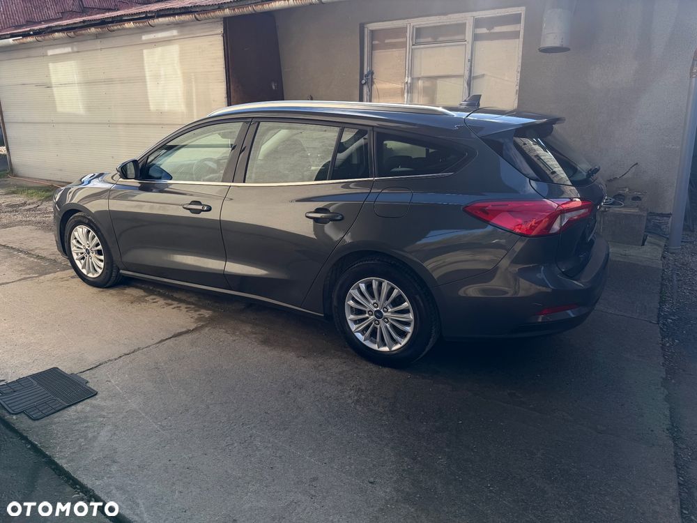 Ford Focus Turnier 1.5 EcoBlue Start-Stopp-System TITANIUM - 33