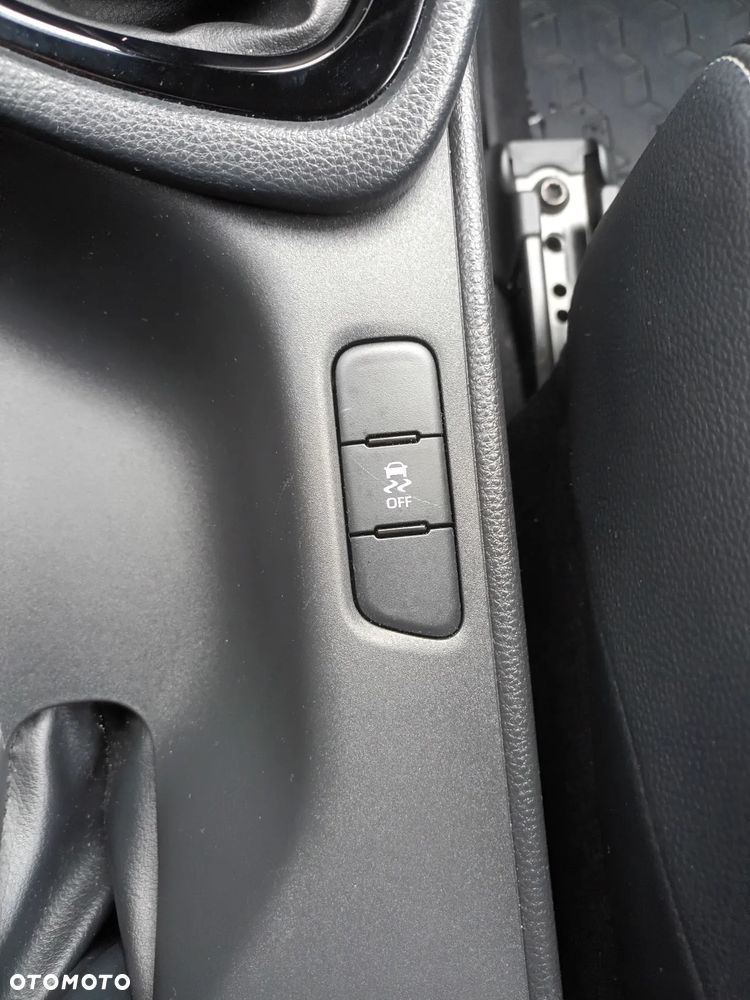 Toyota Yaris 1.5 Selection Elegant - 15