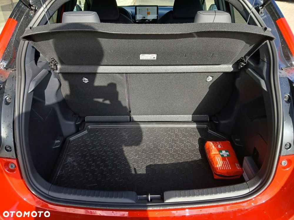 Toyota Yaris Hybrid 1.5 Executive - 34