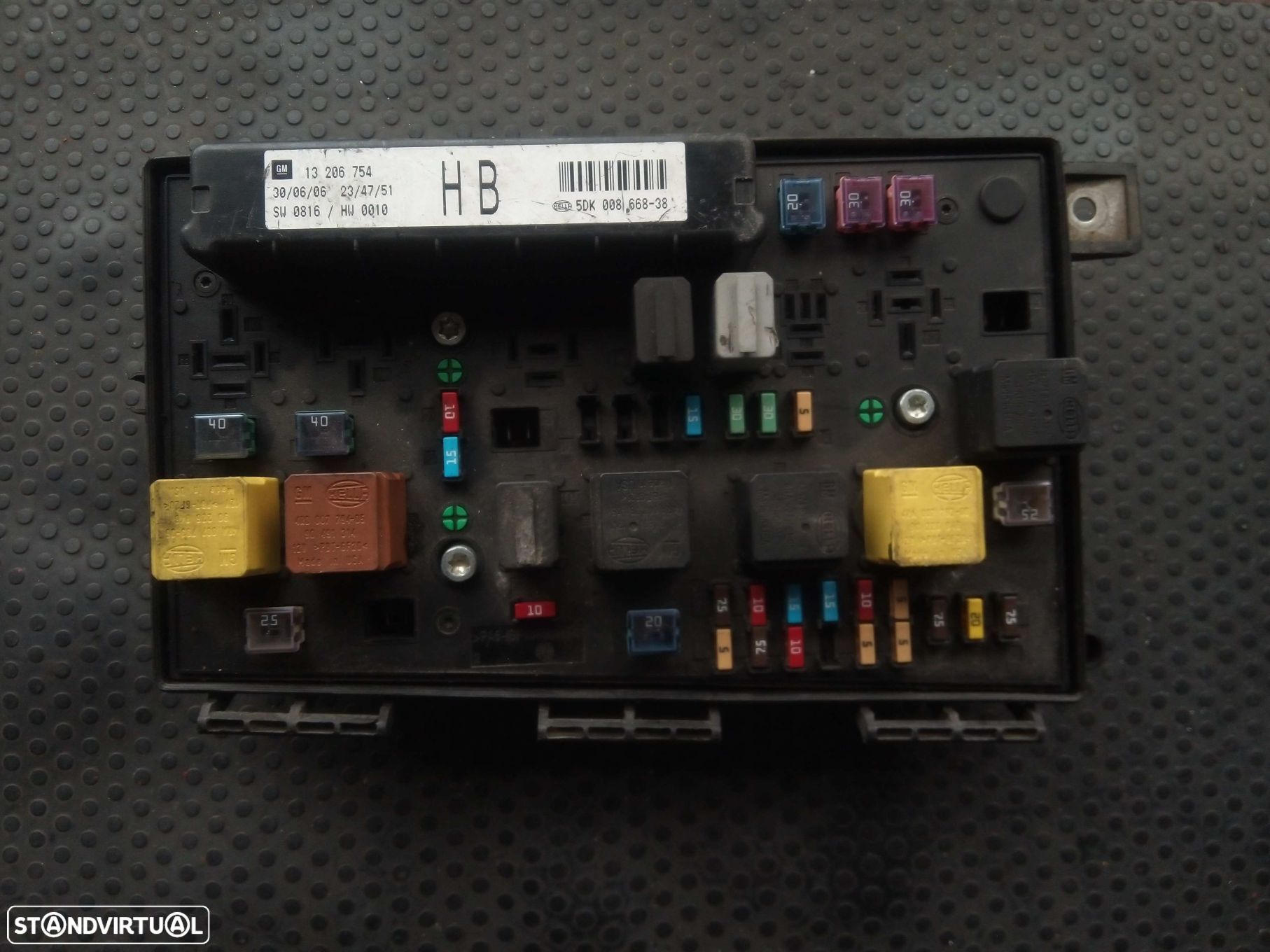 Caixa Fusiveis Opel Astra H Gtc (A04) - 2
