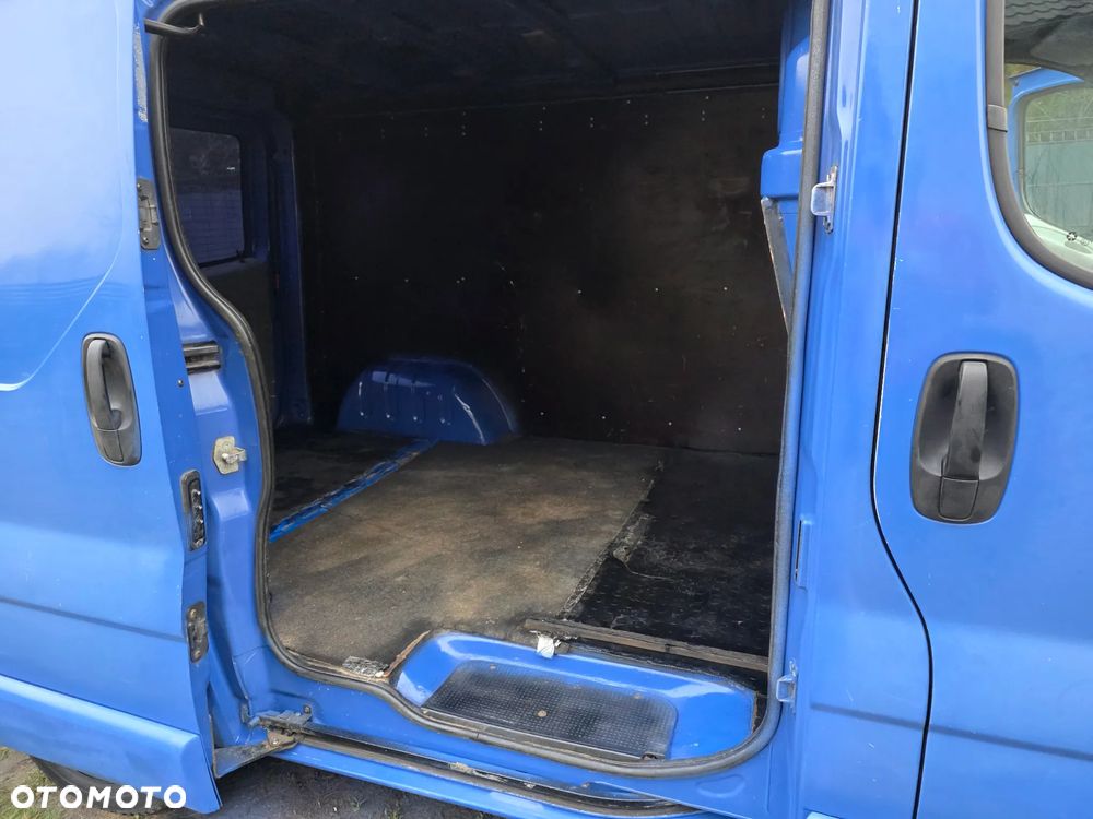 Opel Vivaro - 9