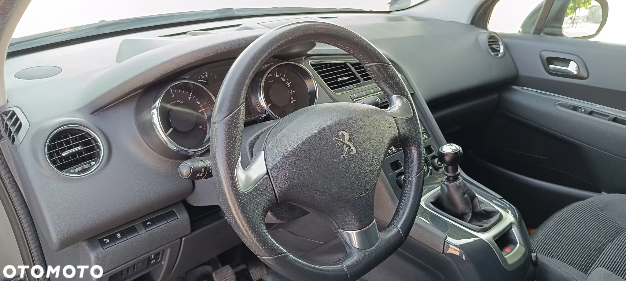 Peugeot 5008 1.6 HDi Active 7os - 9