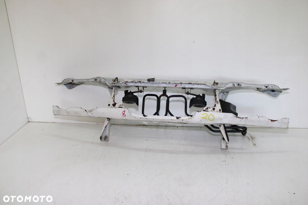 BMW E32 WZMOCNIENIE CZOŁOWE PAS PRZEDNI GRILL NOSEK WĄSKI - 1