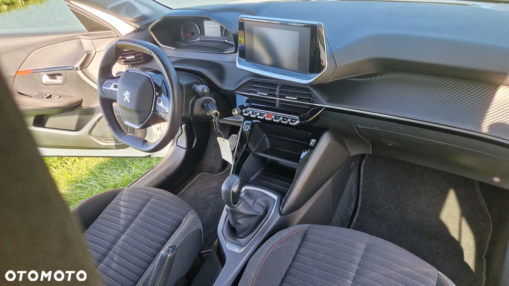 Peugeot 208 PureTech 75 Allure - 12