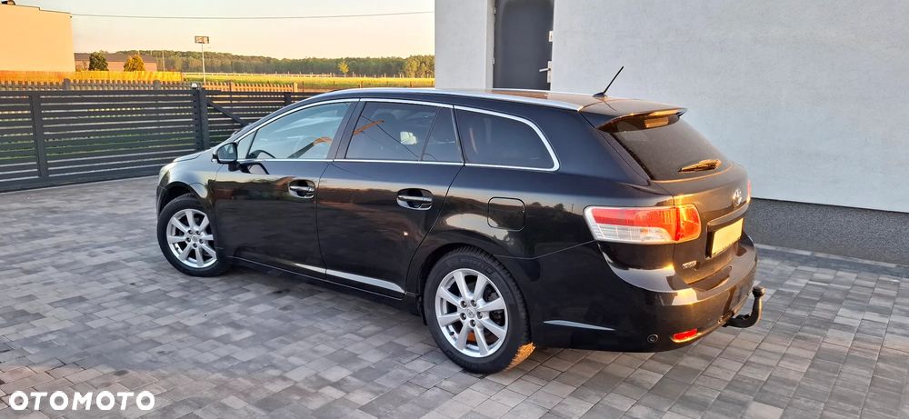 Toyota Avensis 2.0 Prestige NAVI - 3